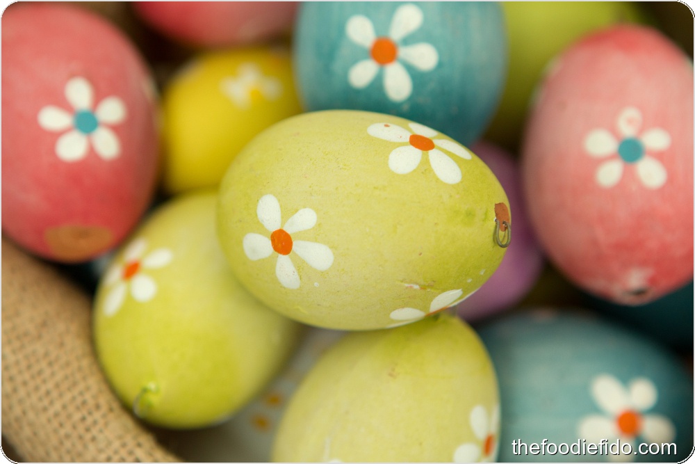 5 Easy Natural Dyes for Beautiful Easter Eggs